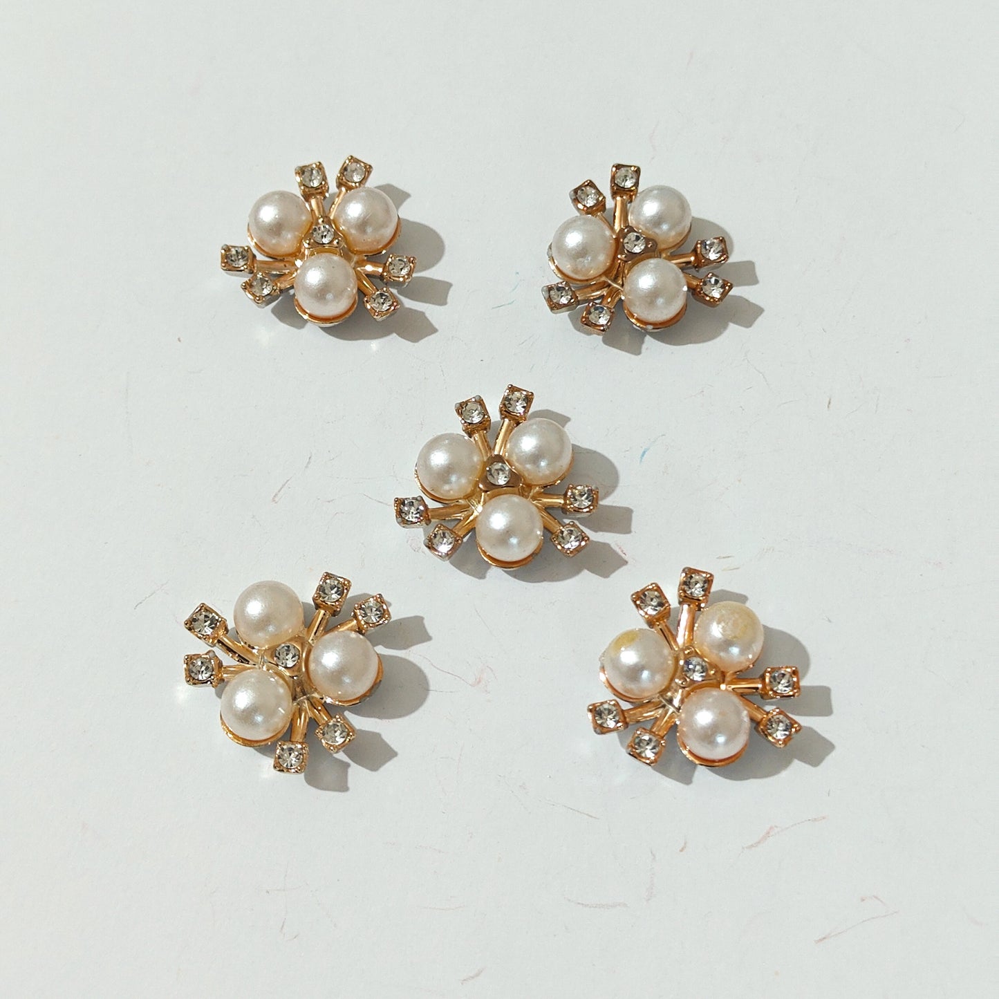 Gold Flower Embellishment (5pcs)
