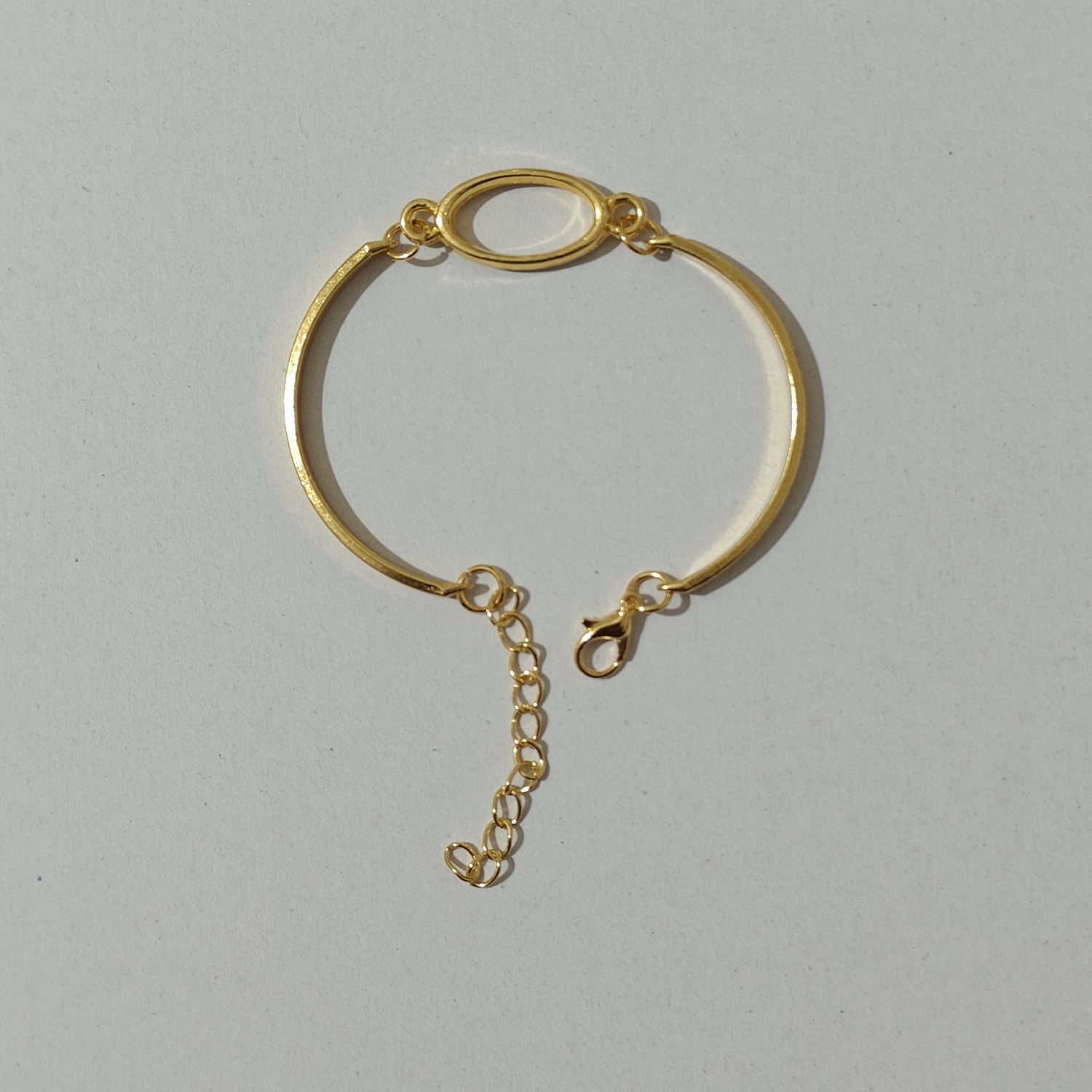 Eye Bracelet Bezel in Gold for resin jewelry making - open back setting