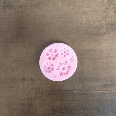 6 Cavity Flower Pink Mould